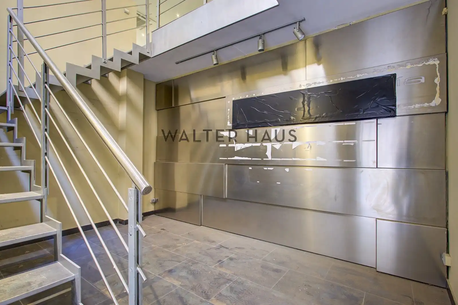 Office for sale in Barcelona  with Air Conditioner
