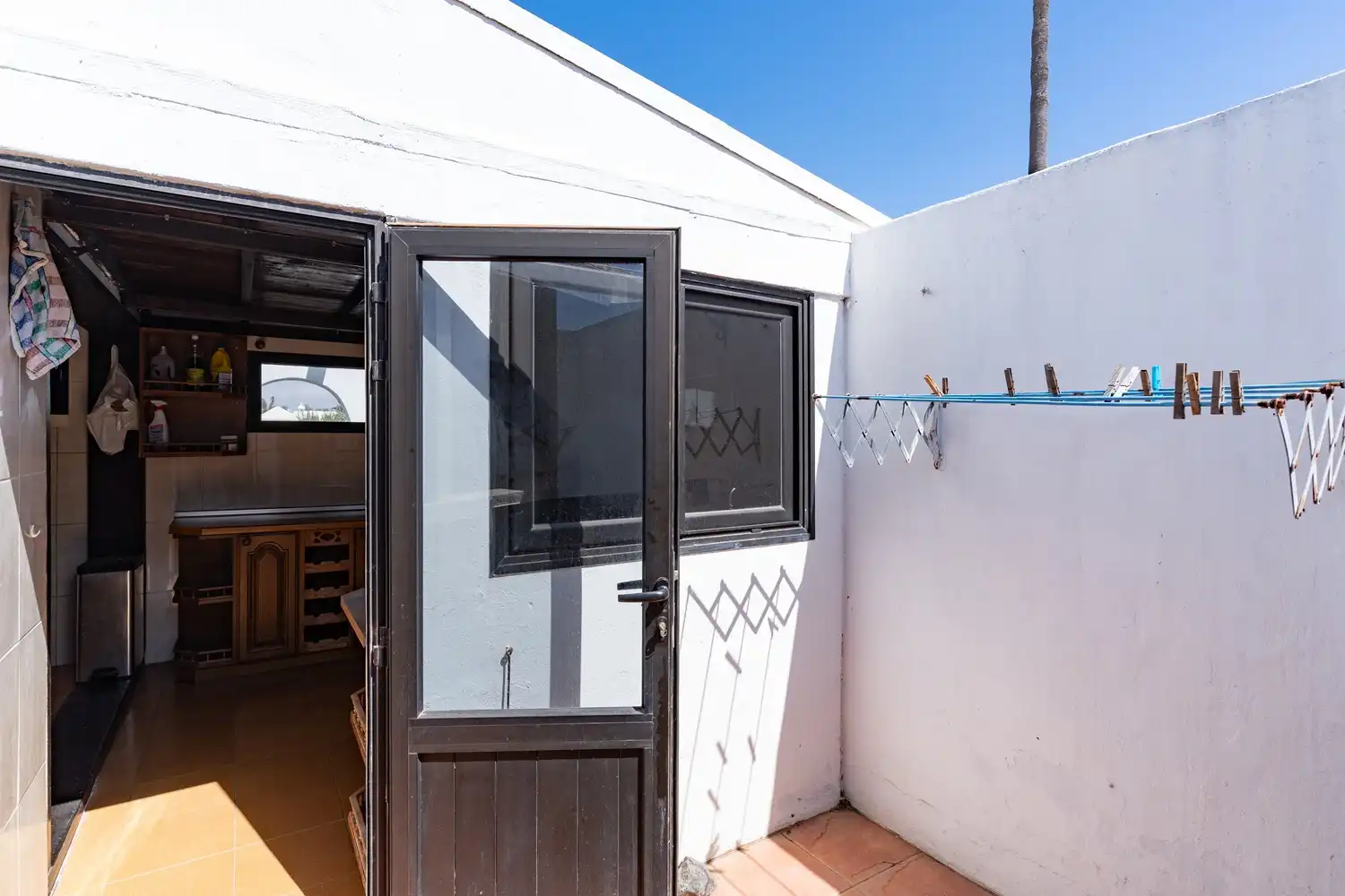 Vista exterior de Casa o chalet en venta en Teguise con Jardín privado, Terraza y Piscina