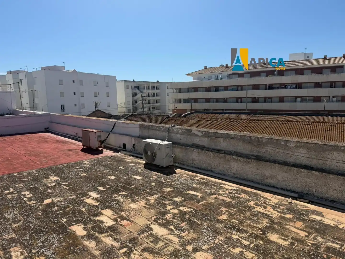 Vista exterior de Casa o xalet en venda en Barbate amb Terrassa i Moblat