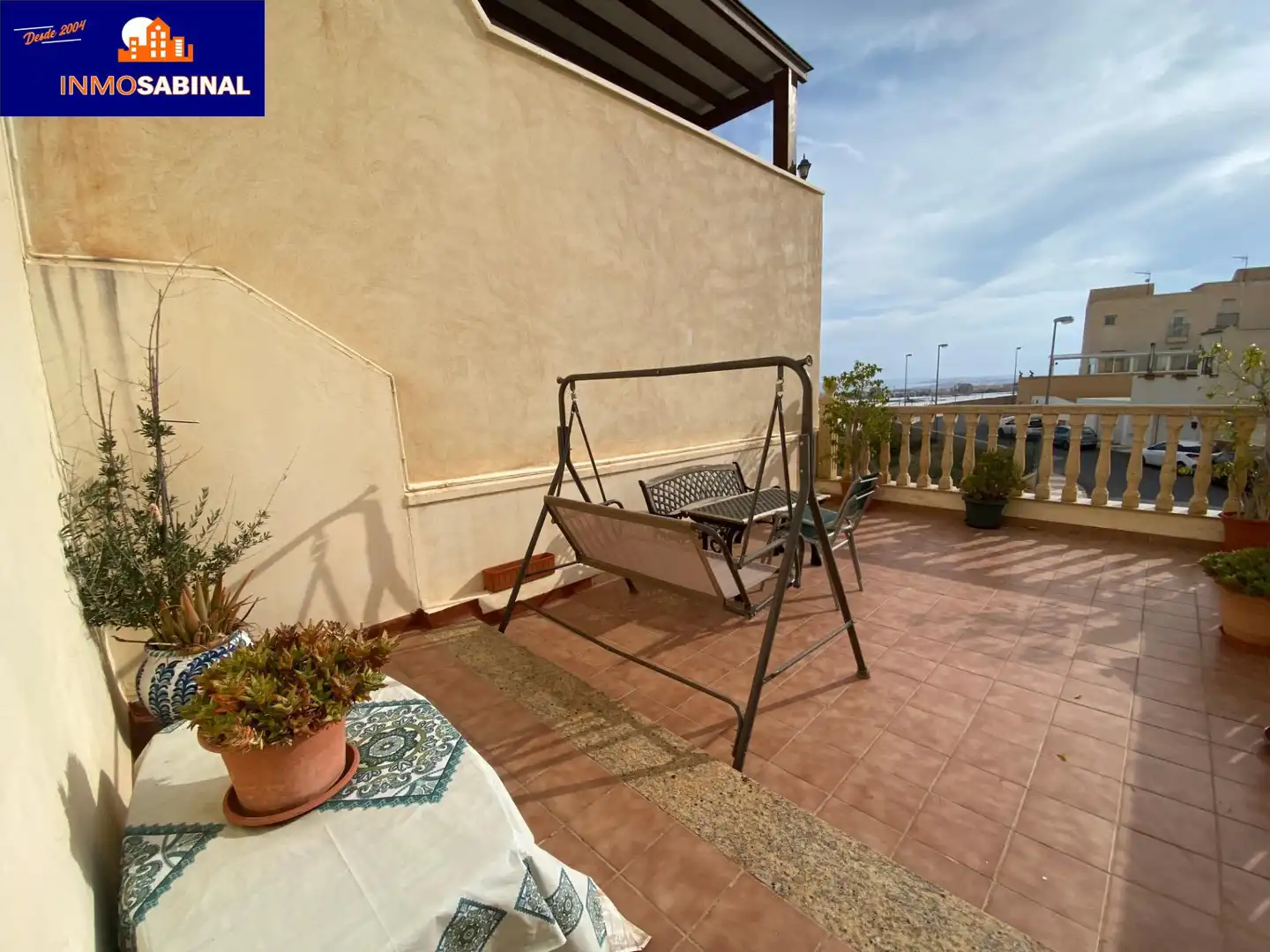 Terrassa de Casa adosada en venda en Roquetas de Mar amb Aire condicionat, Calefacció i Terrassa