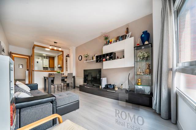 Piso en Venta en Carrer de Güell i Ferrer en Sol i Padris - Sant Oleguer