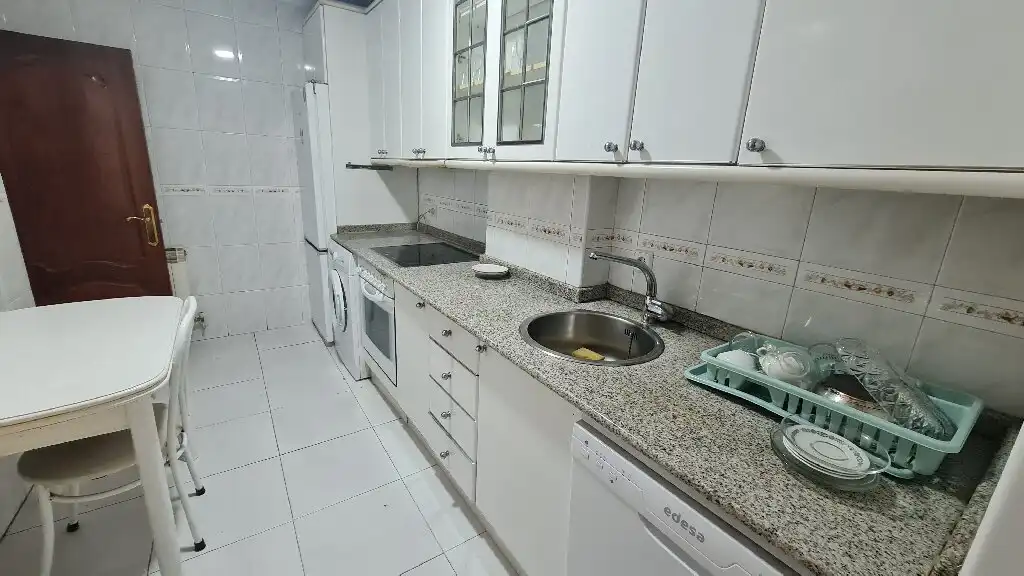 Cocina de Piso en venta en  Logroño con Amueblado y Balcón