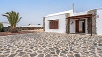 Exterior view of House or chalet for sale in Yaiza  with Swimming Pool