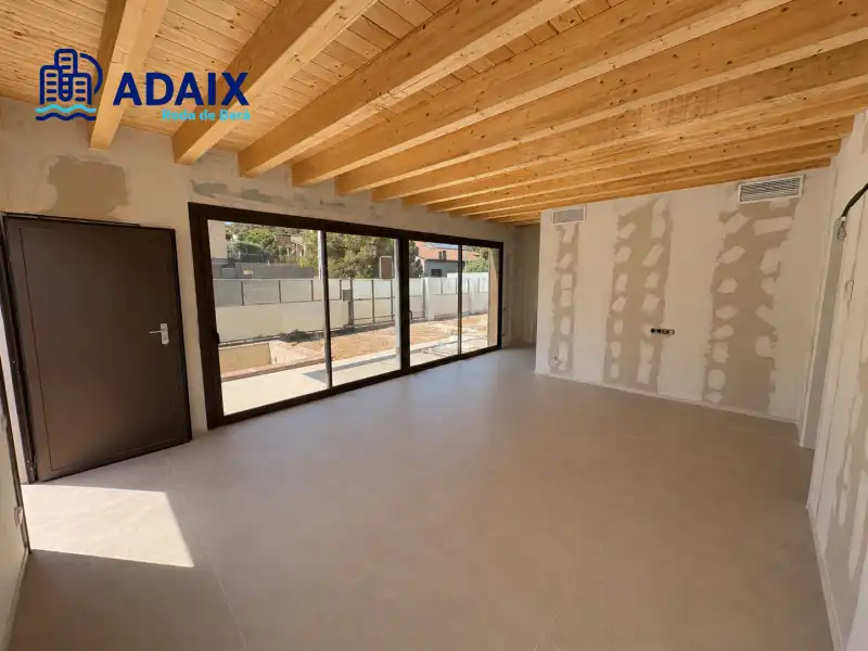 Casa o chalet en venta en Roda de Berà con Calefacción, Terraza y Piscina
