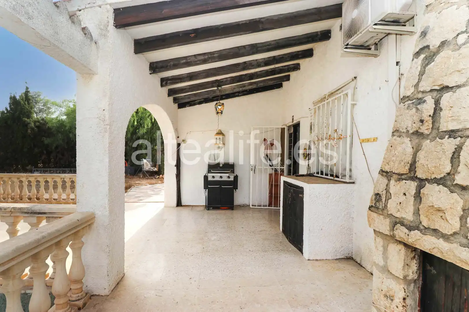 Vista exterior de Casa o chalet en venta en La Nucia con Aire acondicionado, Jardín privado y Terraza
