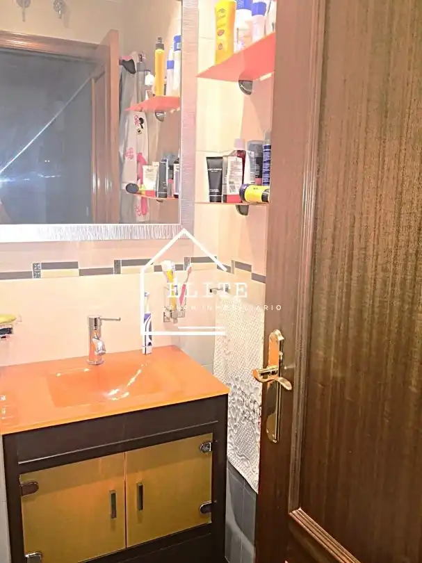 Piso en venta en Ampuero