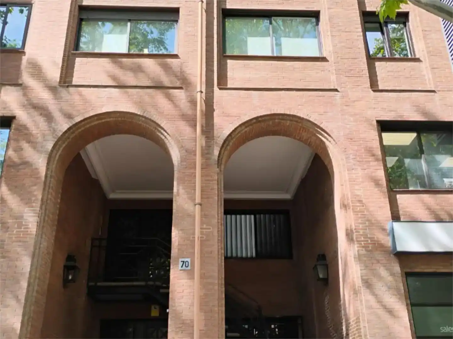 Vista exterior de Garatge en venda en Madrid