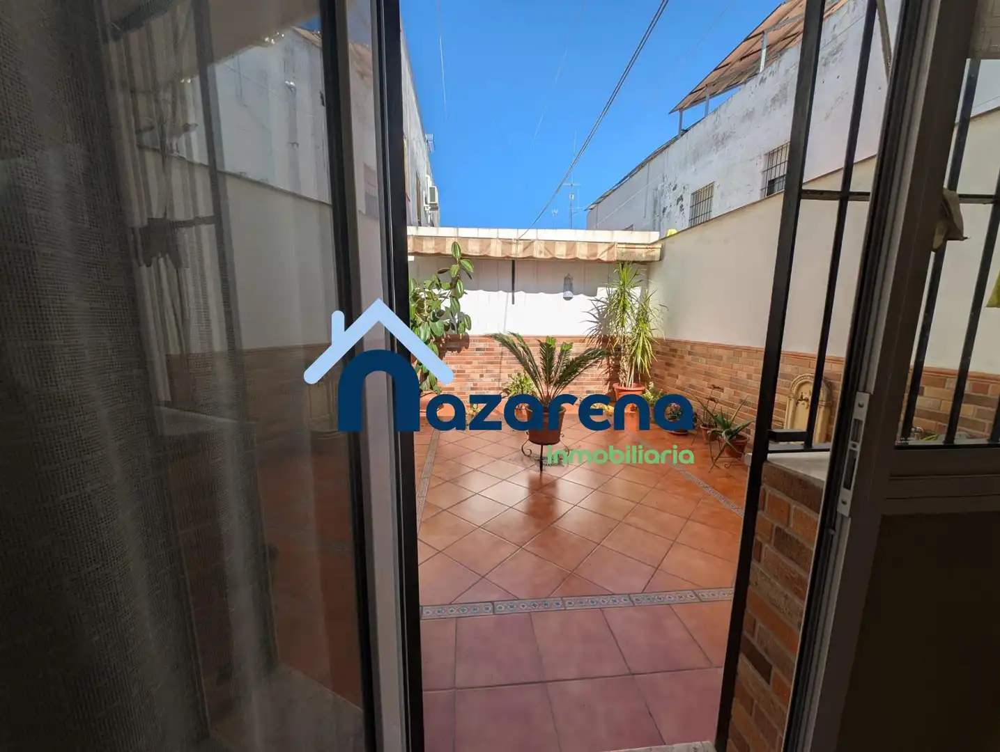 Terrassa de Casa o xalet en venda en Dos Hermanas amb Aire condicionat, Jardí privat i Parquet