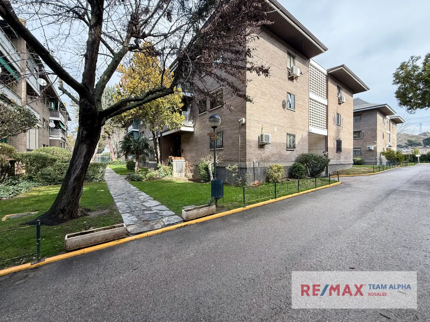 Vista exterior de Piso en venta en Paracuellos de Jarama con Aire acondicionado, Calefacción y Jardín privado
