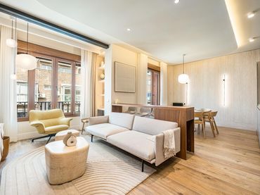 Flat with balcony for sale in Calle Calle Lagasca