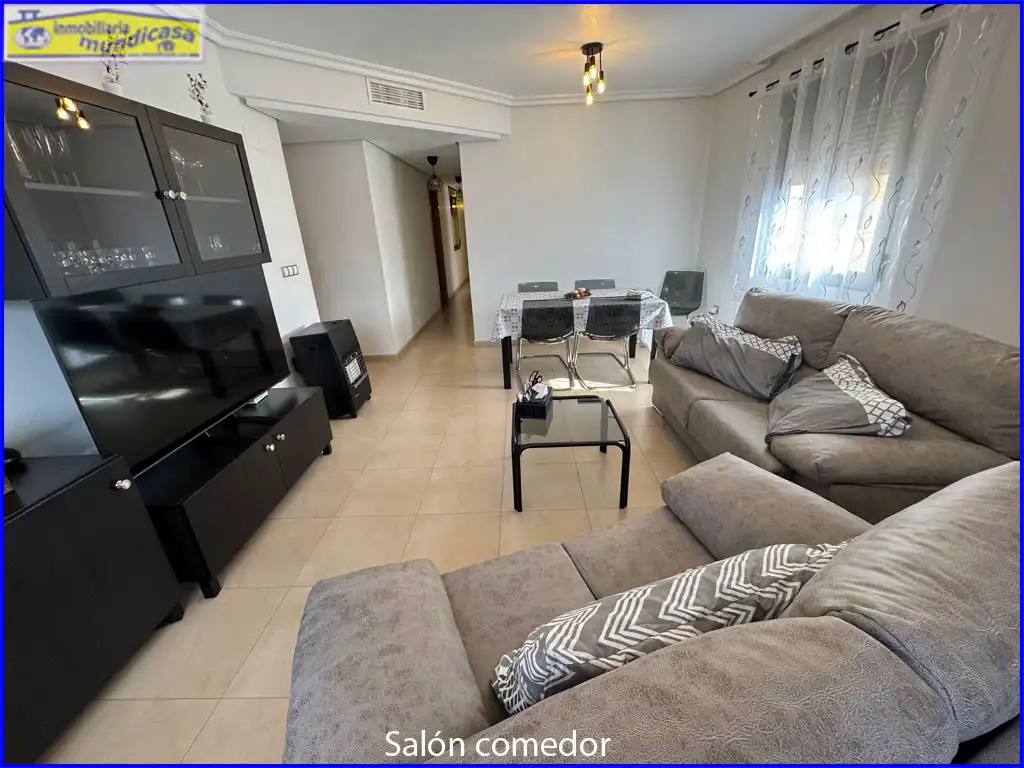 Sala d'estar de Pis en venda en Murcia amb Traster i Moblat