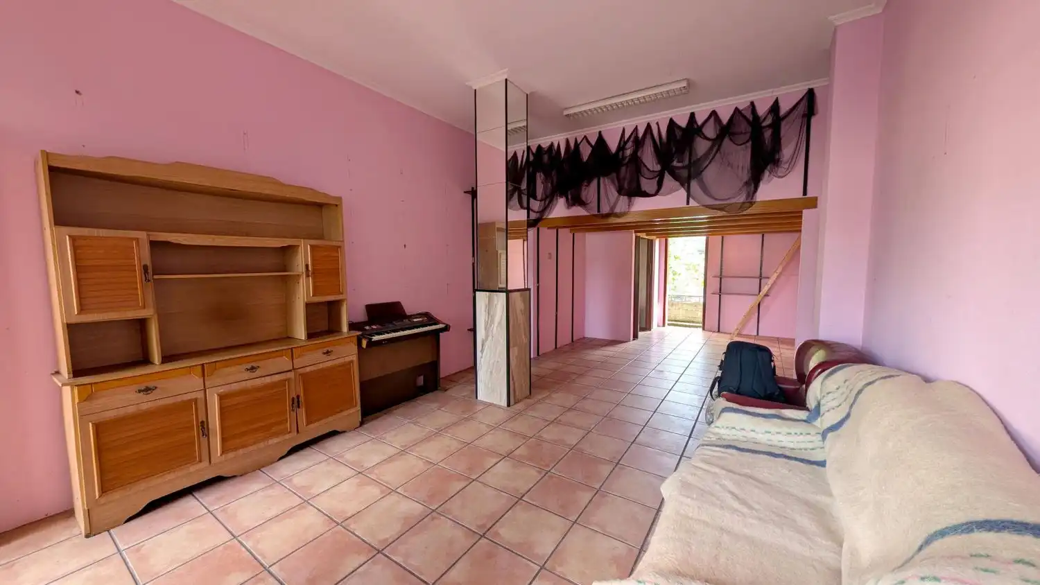 Local comercial en venda a San lorenzo 6, imagen 2