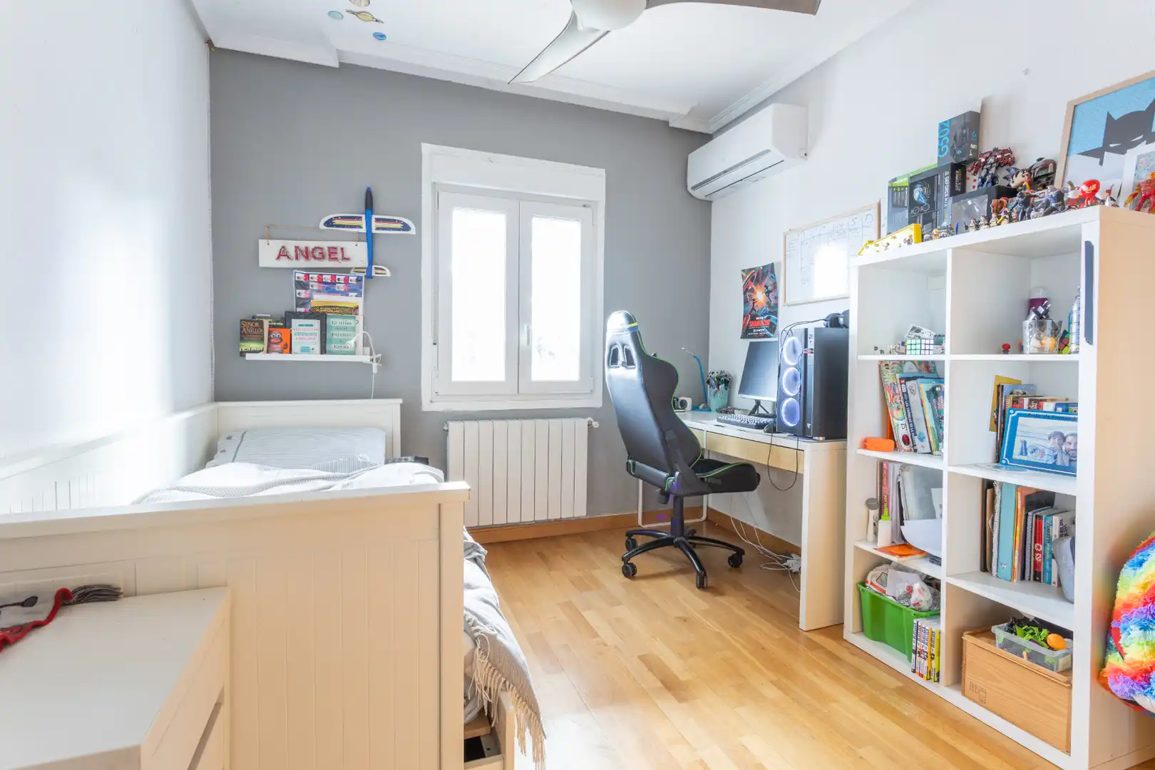 Bedroom of Houses for sale in Villanueva de la Cañada  with Air Conditioner, Heating and Private garden