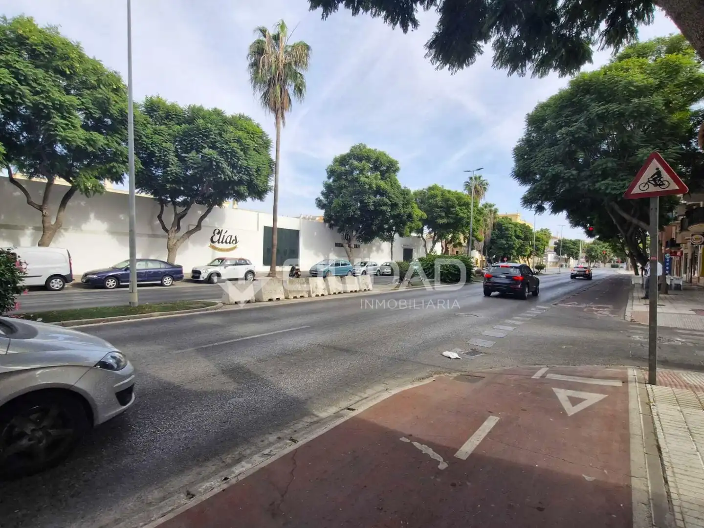 Exterior view of Commercial properties for sale in Sanlúcar de Barrameda