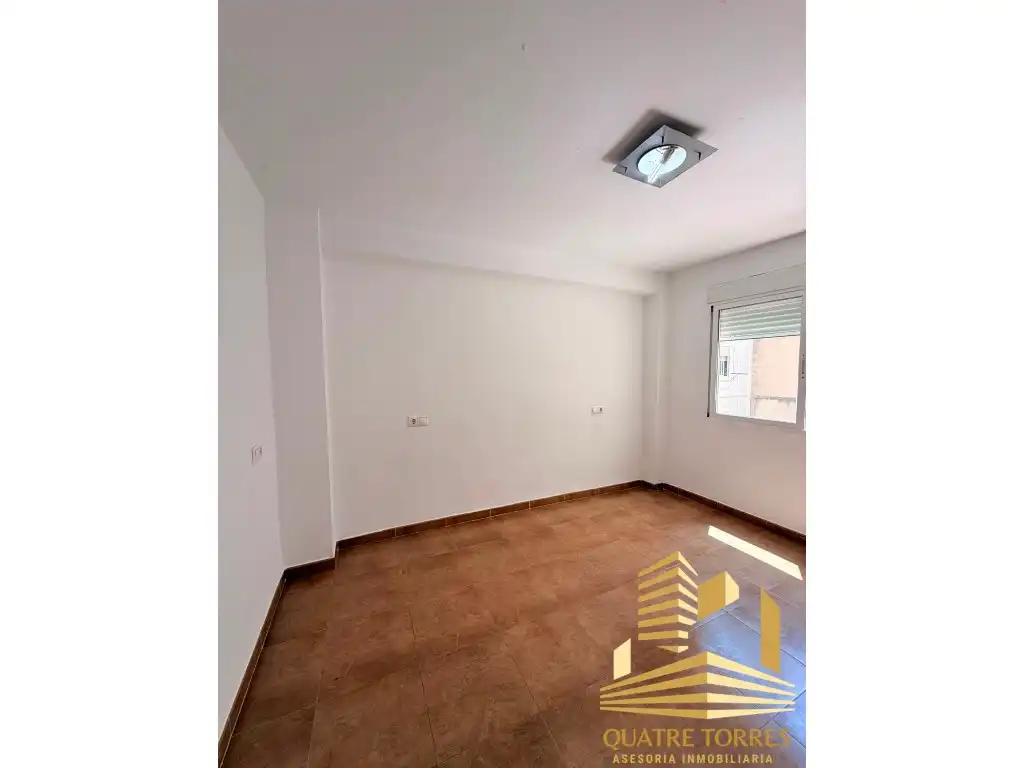 Habitación de Piso en venta en Valencia