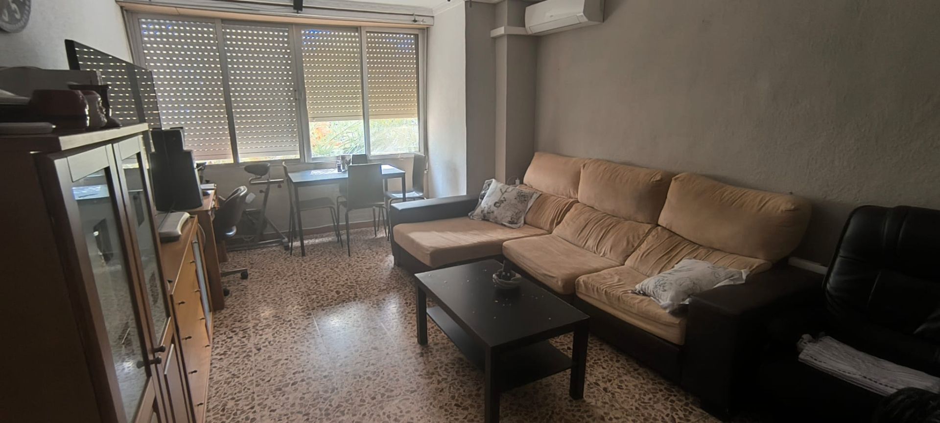 Sala d'estar de Pis en venda en  Murcia Capital amb Moblat i Balcó