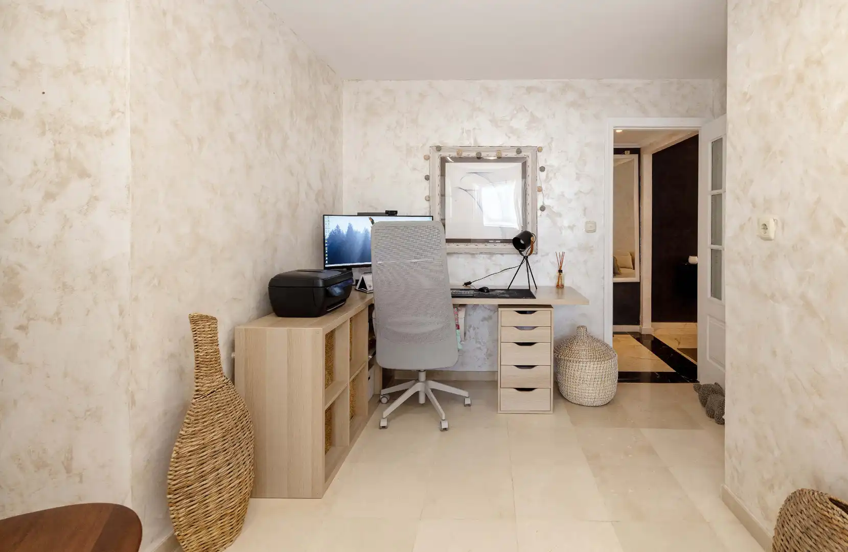 Schlafzimmer von Wohnung zum Verkauf in Marbella mit Klimaanlage, Heizung und Terrasse