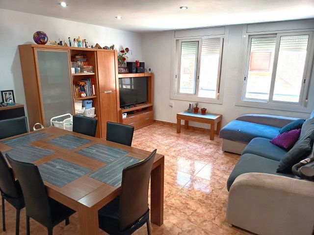 Sala de estar de Piso en venta en Esparreguera con Calefacción y Horno