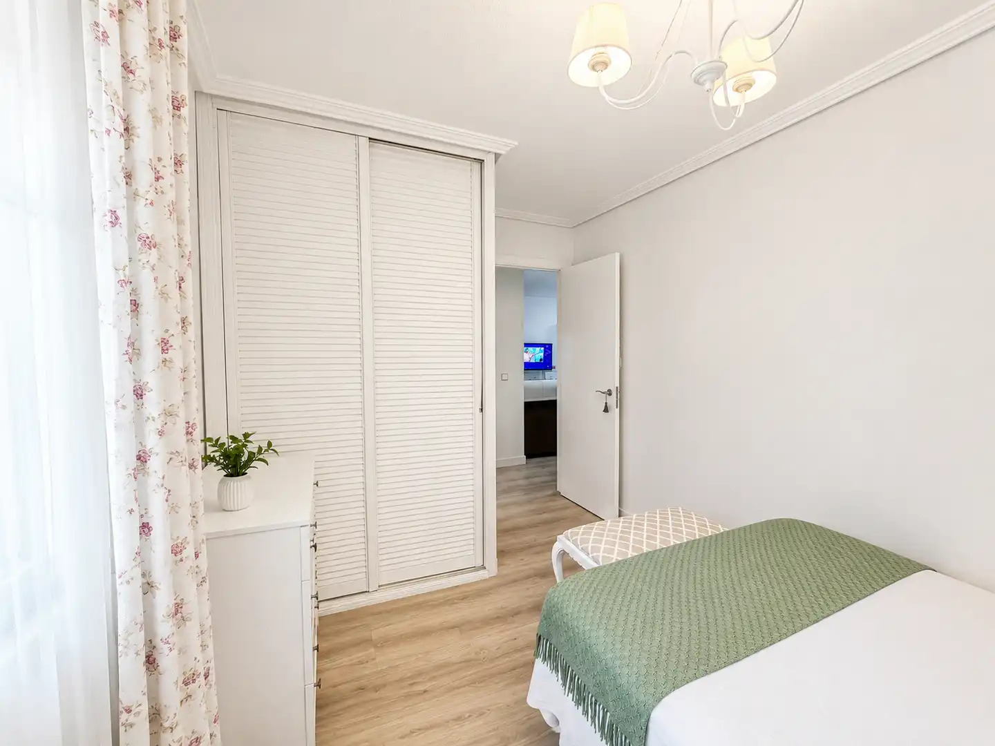 Bedroom of Flat for sale in Getafe  with Air Conditioner, Heating and Storage room