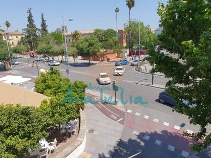Vista exterior de Pis de lloguer en  Córdoba Capital amb Aire condicionat i Terrassa