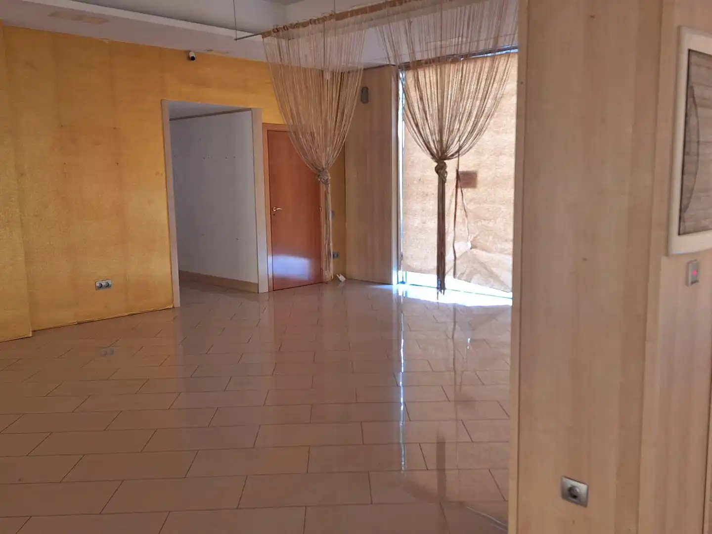 Business premises for sale in Carrer Carrer del Bruc, imagen 4