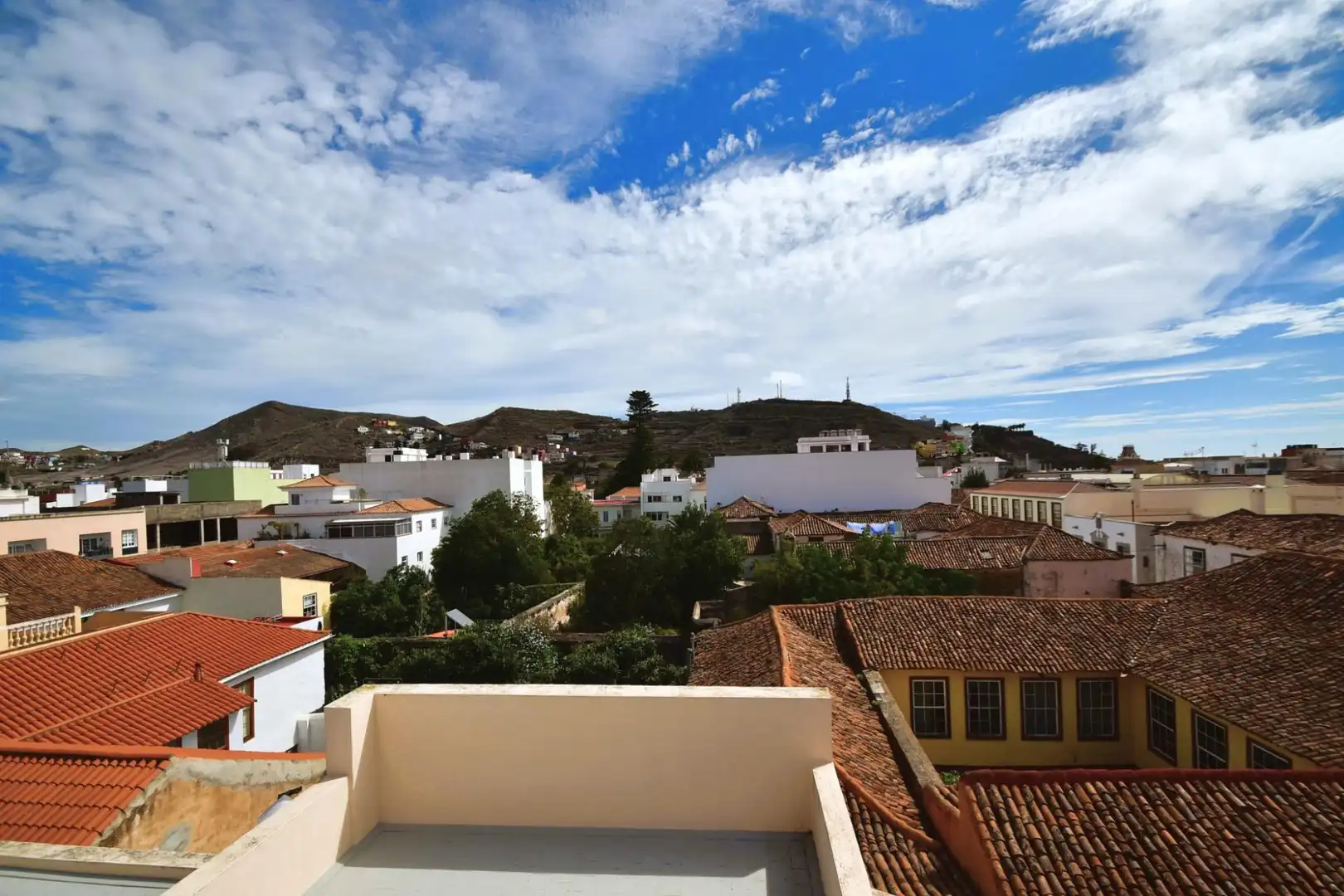 Vista exterior de Casa o chalet de alquiler en San Cristóbal de la Laguna con Jardín privado, Terraza y Trastero