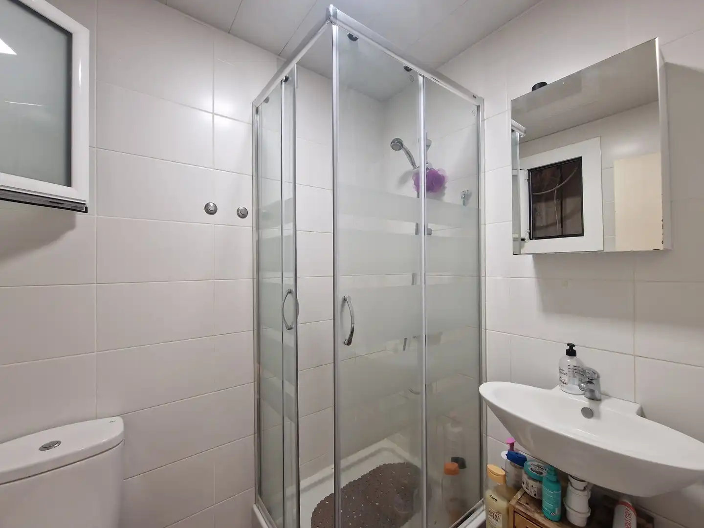 Baño de Piso en venta en Girona con Calefacción