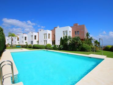 Terraced house with balcony for sale in Calle Islas Marianas 8