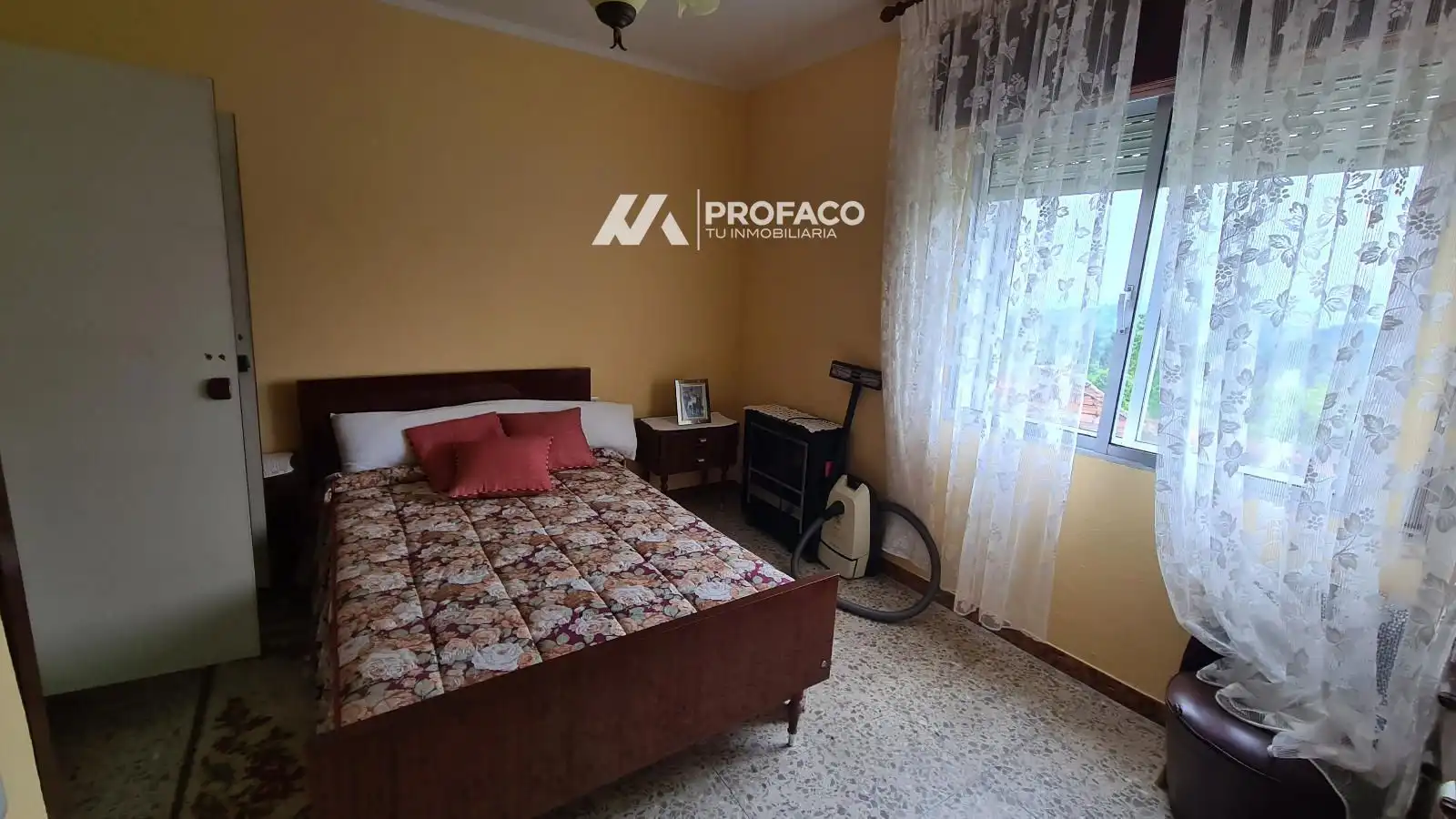 Bedroom of Houses for sale in Carballeda de Avia  with Heating, Storage room and Furnished