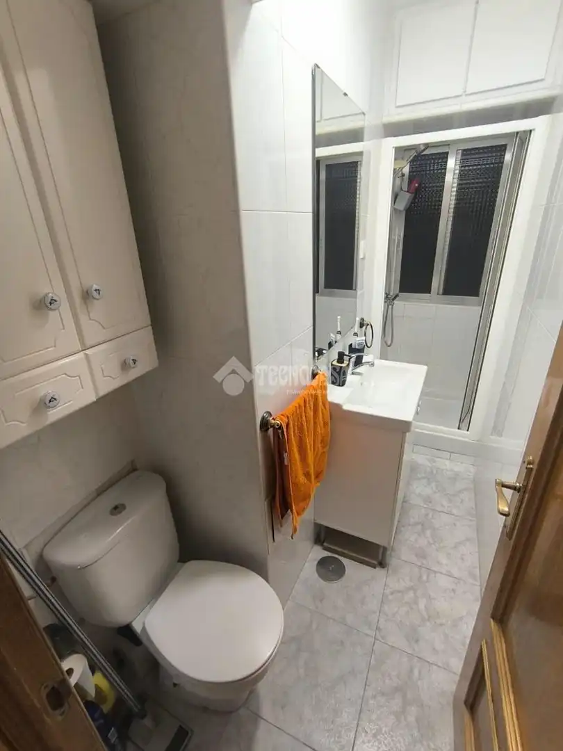 Baño de Piso en venta en Madrid con Calefacción