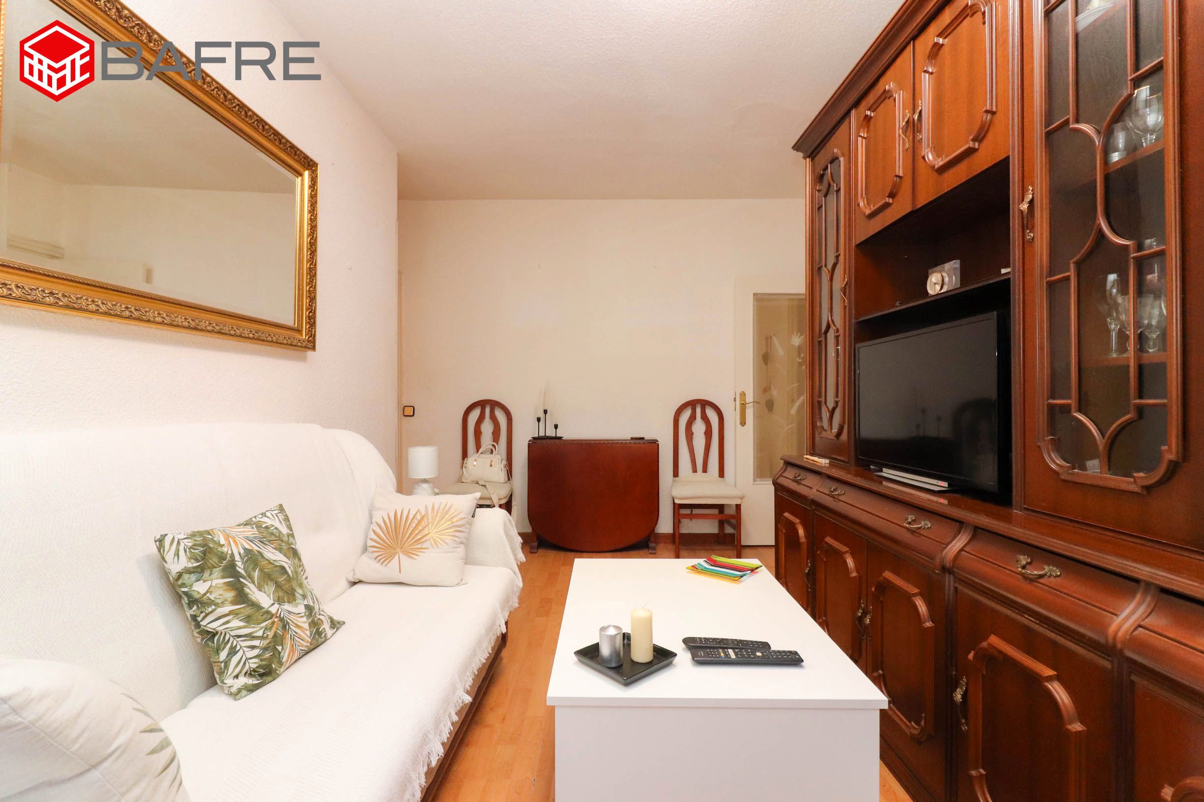 Living room of Flat for sale in  Madrid Capital  with Air Conditioner, Heating and Terrace