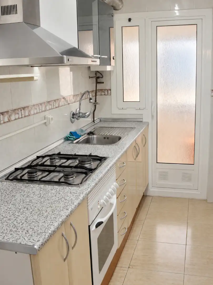 Appartamento con piscina in vendita a Torrelles de Foix, imagen 5