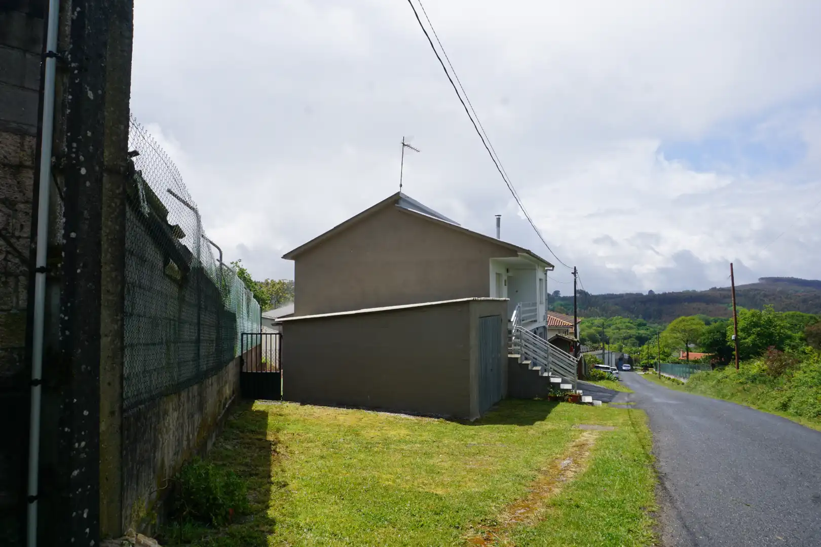 Vista exterior de Casa o chalet en venta en Boimorto con Jardín privado, Amueblado y Balcón