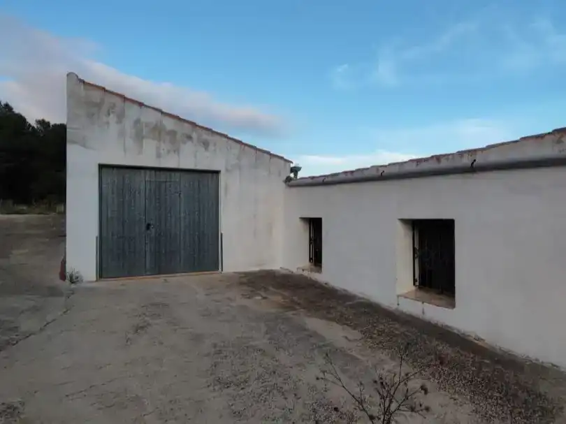 Vista exterior de Casa o xalet en venda en Sierra Engarcerán amb Balcó
