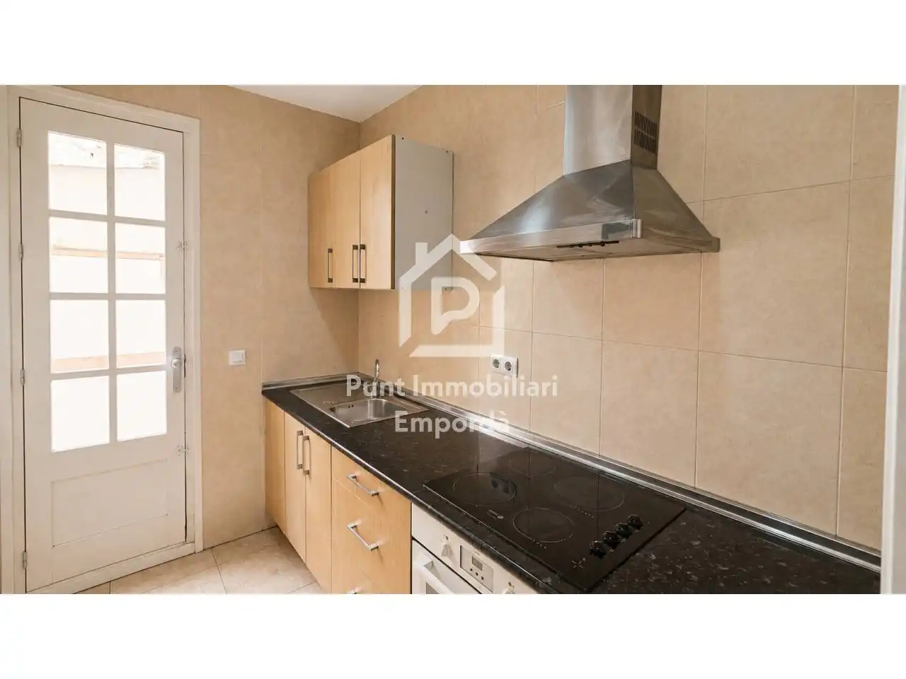 Küche von Wohnung zum Verkauf in Figueres mit Heizung, Terrasse und Balkon