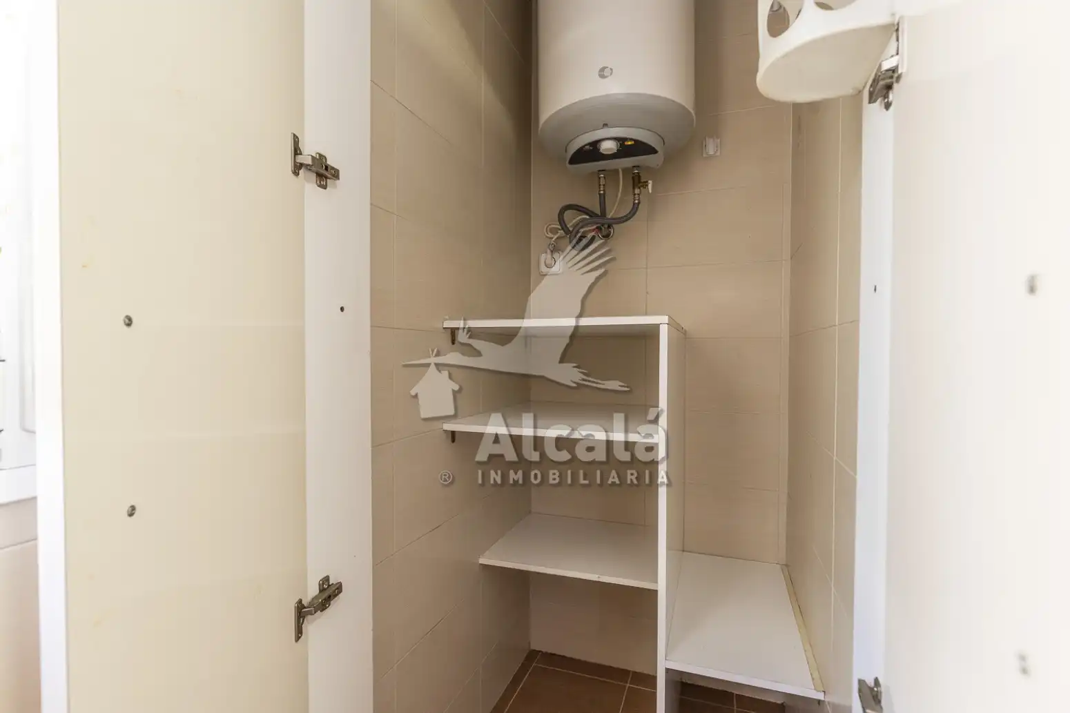 Habitación de Piso en venta en Alcalá de Henares con Aire acondicionado, Calefacción y Parquet