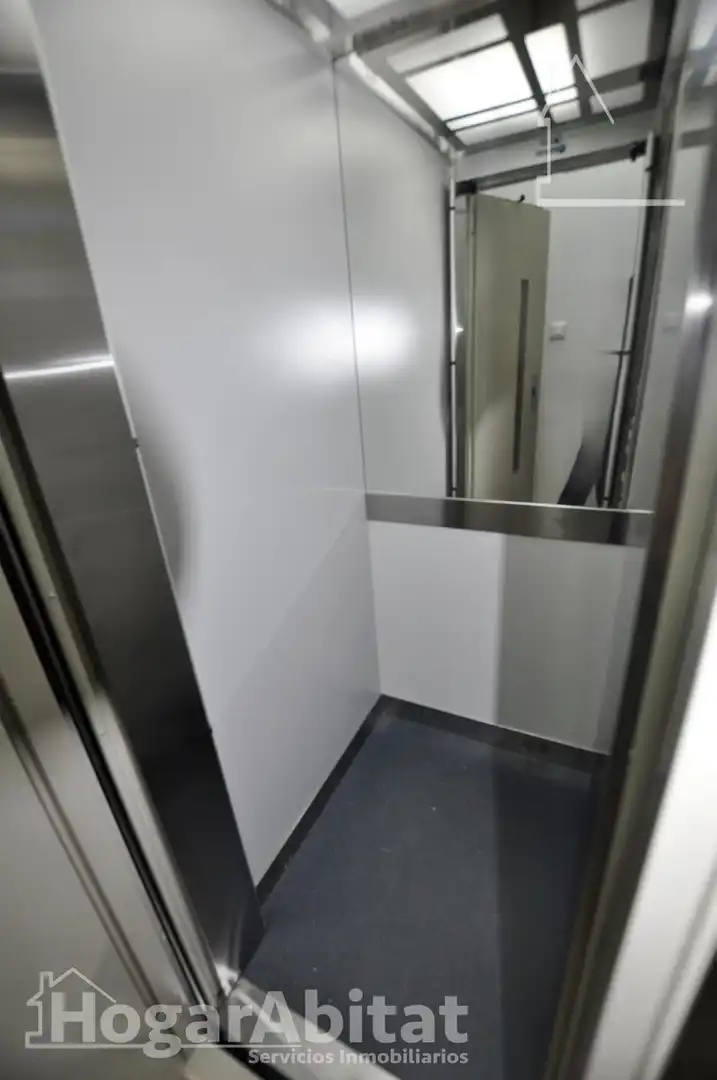 Wohnung zum Verkauf in Valencia mit Klimaanlage, Heizung und Möbliert
