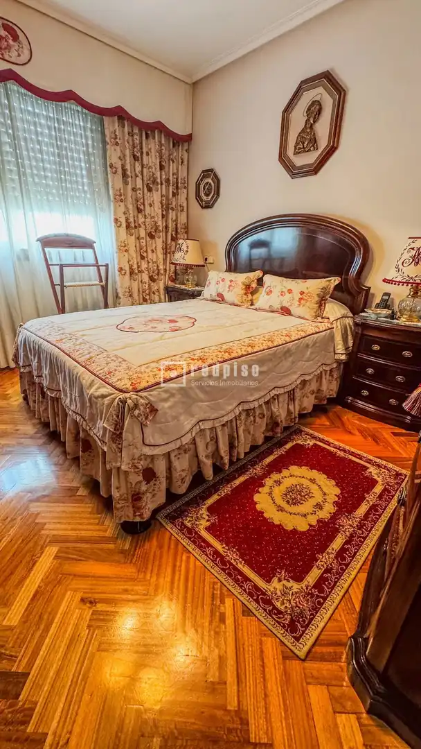 Habitación de Piso en venta en A Coruña Capital  con Parquet y Trastero