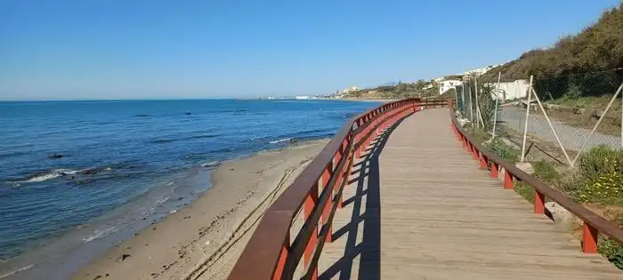 Adosado con piscina en venta en El Faro de Calaburra - Chaparral, imagen 12