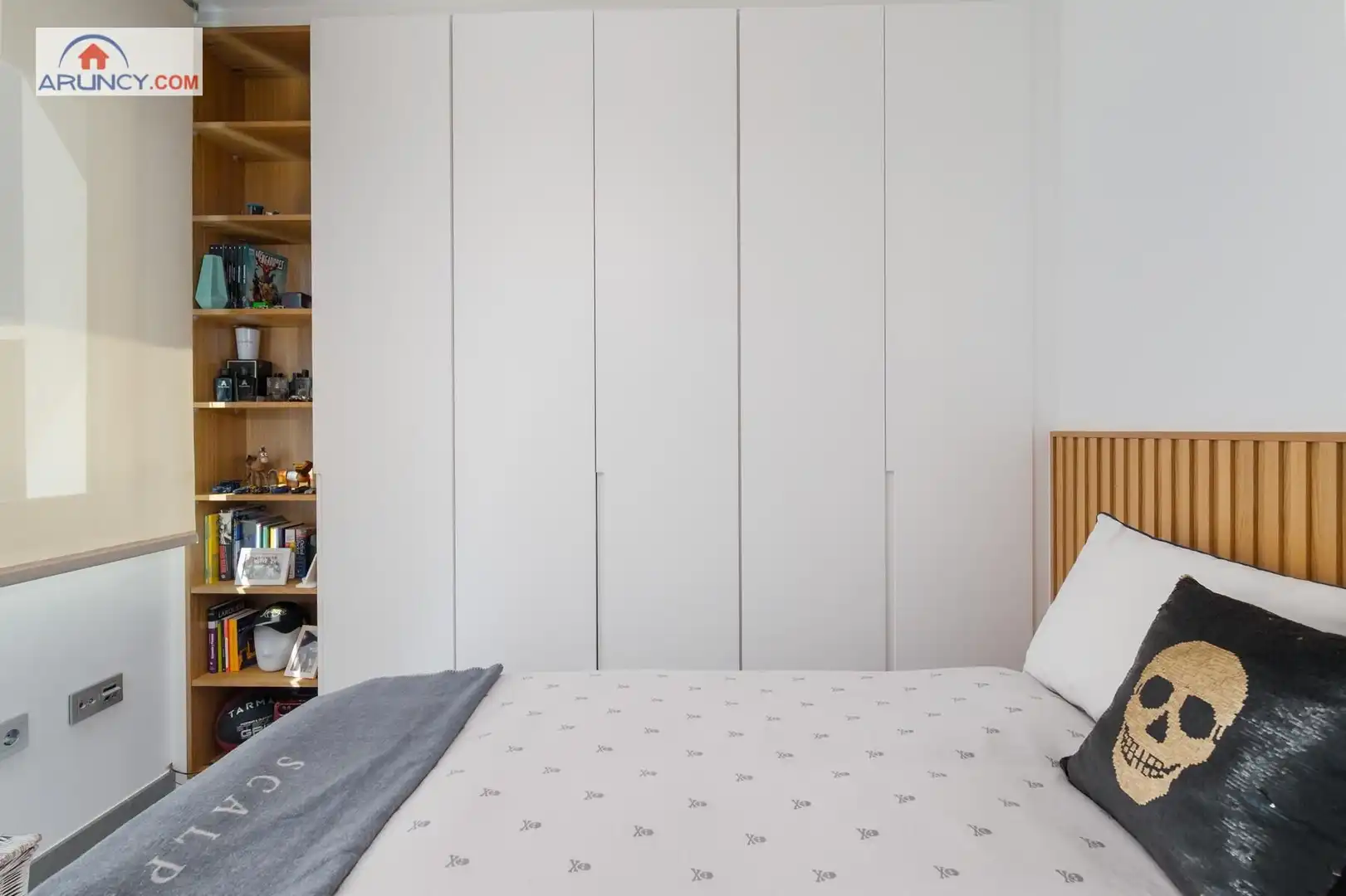 Habitación de Casa adosada en venta en Dos Hermanas con Aire acondicionado, Jardín privado y Terraza