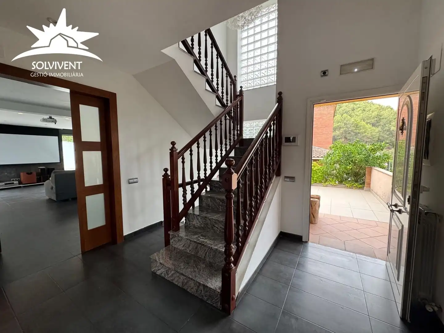 Villa con terrazza in vendita a Cervelló, imagen 2