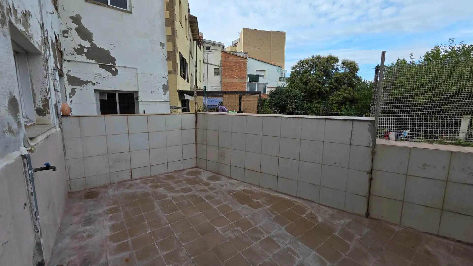 Terrasse von Einfamilien-Reihenhaus zum Verkauf in Capellades mit Alarm