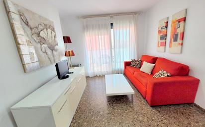 Sala d'estar de Apartament de lloguer en Gandia amb Terrassa, Moblat i Piscina comunitària