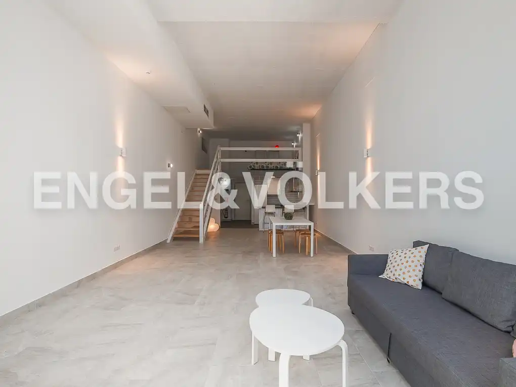Loft zur Miete in Valencia mit Klimaanlage, Heizung und Privatgarten