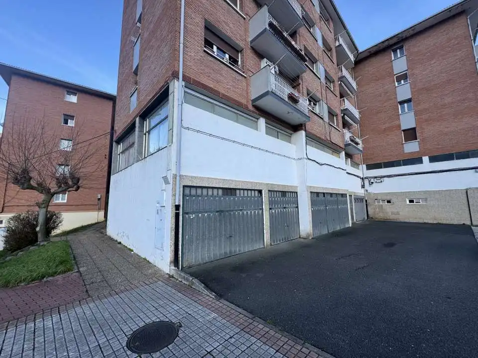 Local comercial en venta en Legazpi