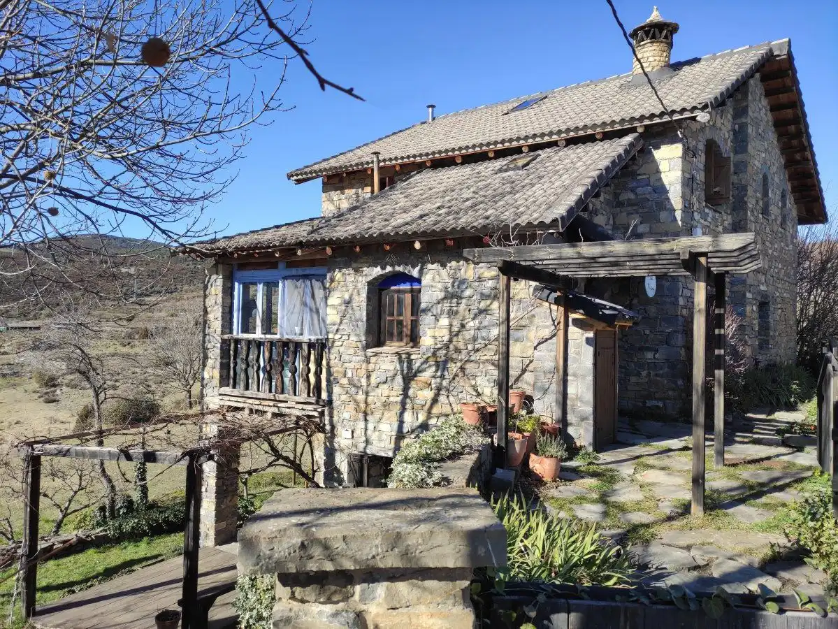 Vista exterior de Casa o xalet en venda en Fanlo amb Calefacció, Jardí privat i Terrassa