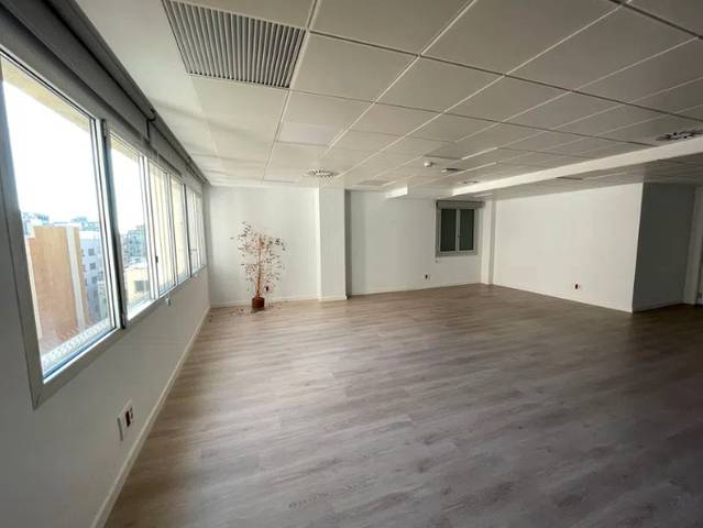 Oficina en Alquiler en Carrer d'Entença en Barri de les Corts