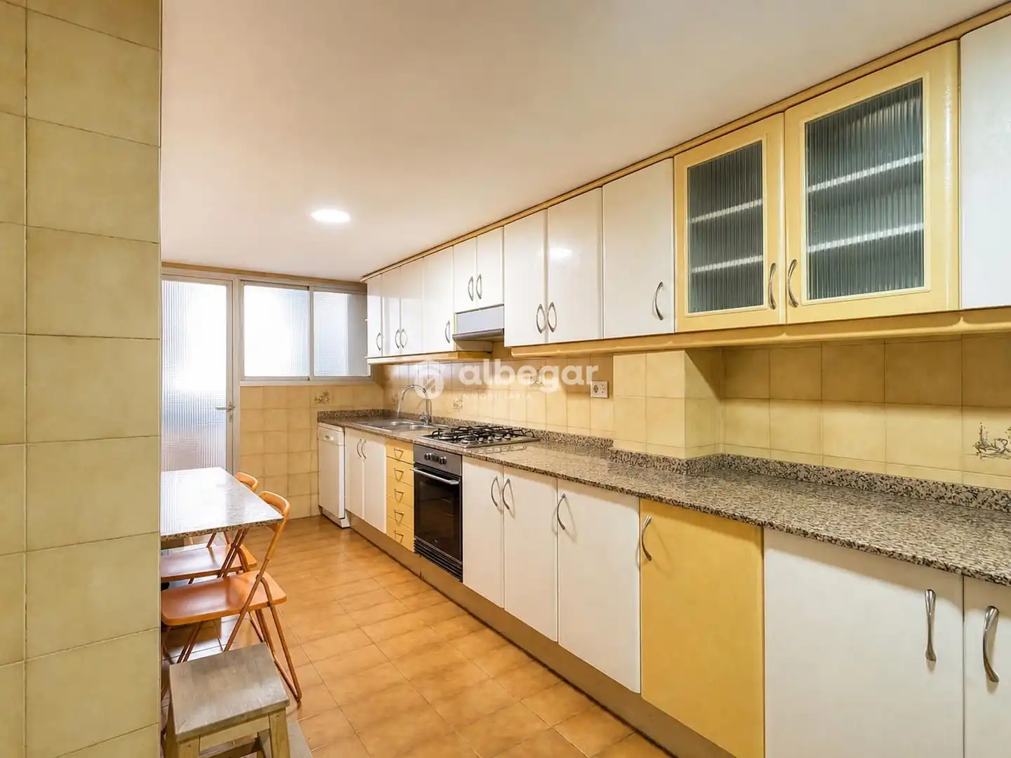 Vista exterior de Piso en venta en Valencia con Terraza, Horno y Balcón