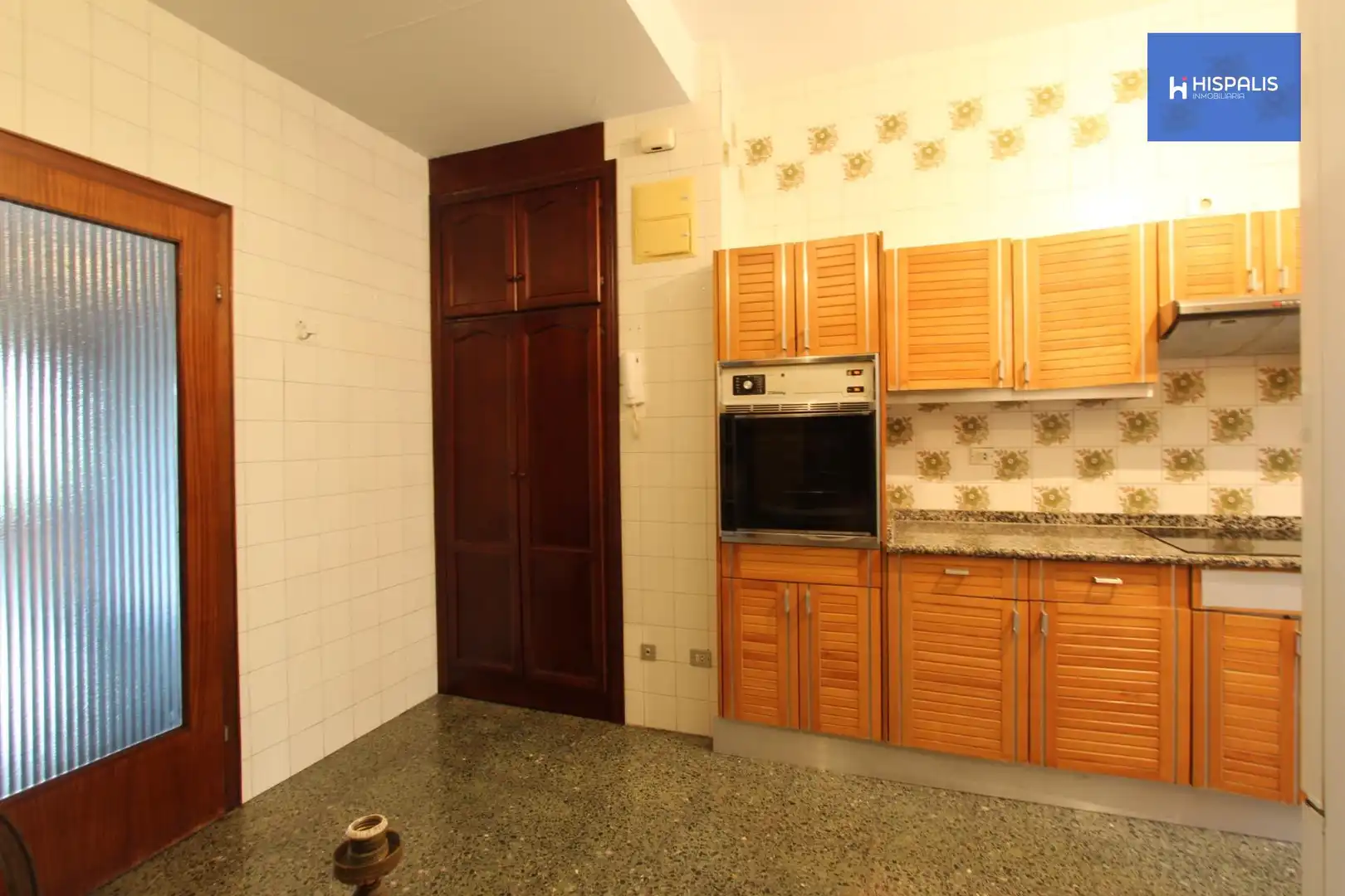 Küche von Wohnung zum Verkauf in Sevilla mit Klimaanlage und Terrasse