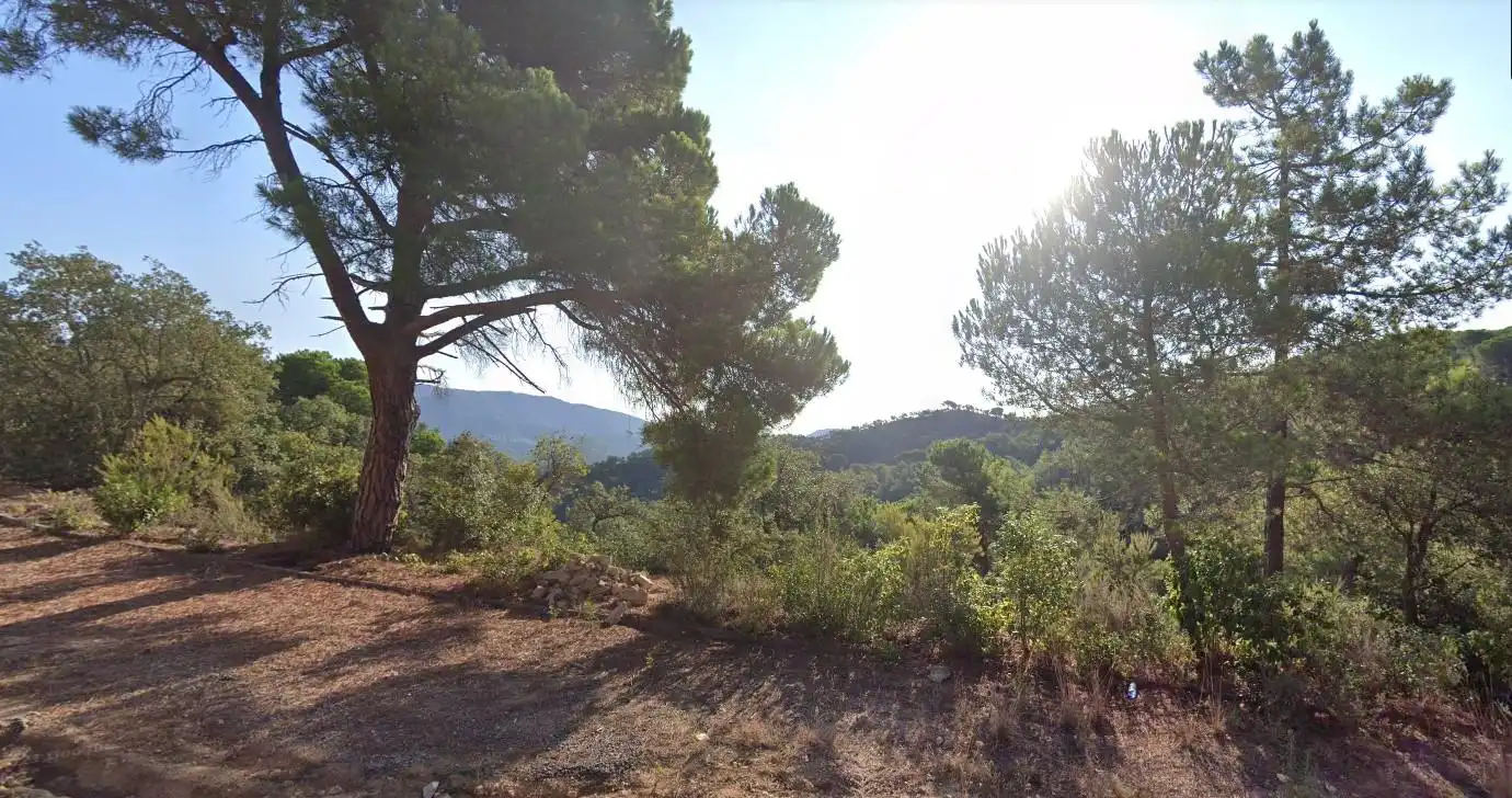 Lands and plots for sale in de les Illes